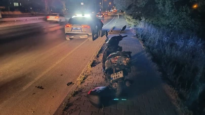 Çarpıp Kaçtı: Motosiklet Kazasında 2 Kişi Yaralandı