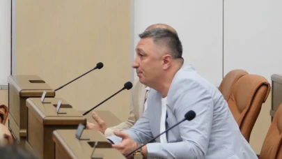 Tepebaşı Belediyesi’nde 527 Milyonluk Ek Bütçe Tartışması: AK Parti’den Ret Oyu