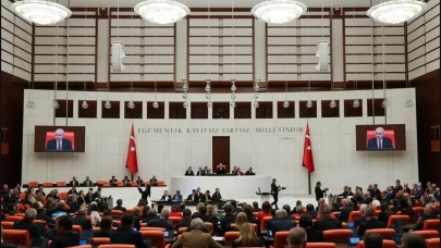 İşçilerin Yasası On Binlerce İmza ile Meclise Taşınıyor