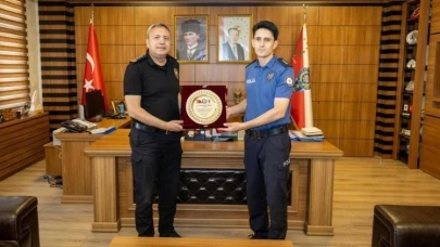 "Görev Yeri Değişti, Takdir Değişmedi