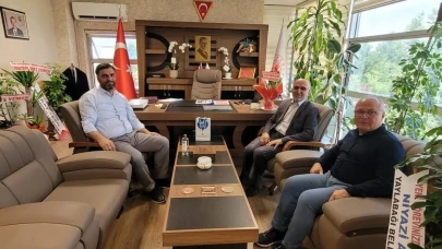 "Yeni Müdüre İlk Destek Müftülükten Geldi"