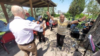 Odunpazarı Belediyesi’nden koca çınarlar için Babalar Günü kutlaması