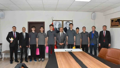 Eskişehirli Öğrenciler MEB Robot Yarışması’nda Dünya Dereceleriyle Döndü