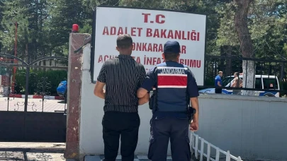 Aranan Şahıs Jandarma Tarafından Yakalandı
