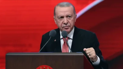 Cumhurbaşkanı Erdoğan ne açıklayacak? AK Parti Sözcüsü Ömer Çelik'in “tarihi açıklama” duyurusunun ardından gözler cumartesi sabahına çevrildi