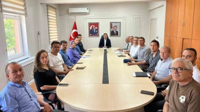 Çavdarhisar'da Halk Eğitimi Toplantısı: Kurs Planlamaları ve Erişilebilirlik Konuları Ele Alındı