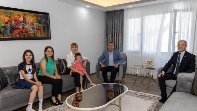 İl Emniyet Müdürü Hakan Yılmaz ve Eşinden, Gazi Halil Er’e Ziyaret