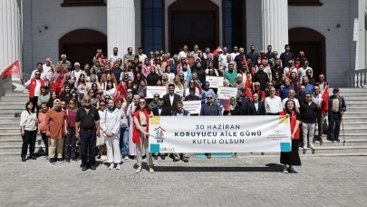Kütahya’da ’Koruyucu Aile Yürüyüşü’ne Yoğun Katılım