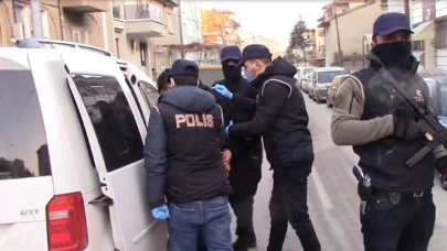 Afyonkarahisar’da DEAŞ operasyonu: 1 tutuklama, 14 sınır dışı