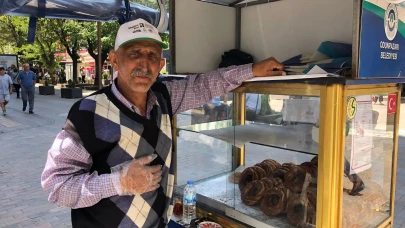 Kanser Hastası Simitçi 12 Saat Güneş Altında Geçimini Sağlamaya Çalışıyor