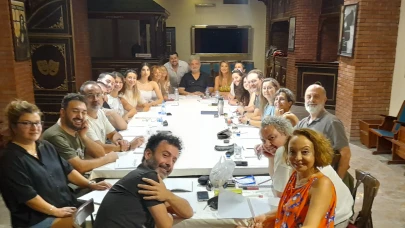 Eskişehir Şehir Tiyatroları Yeni Sezona “Cadı Kazanı” ile Başlıyor