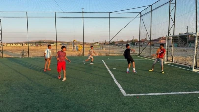 Mahmudiye’de GSB Spor Okulları’nın Futbol Antrenmanları Tüm Hızıyla Sürüyor