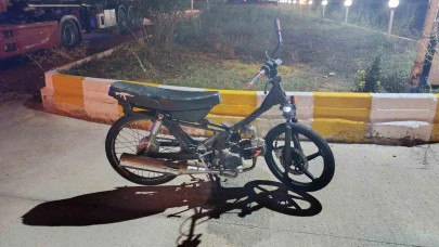Kamyonet, Motosiklete Çarptı: Sürücü Ağır Yaralandı