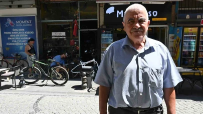 Emekli Öğretmenden Vefalı Davranış: Arkadaşının Yanan Dükkanını Yeniledi