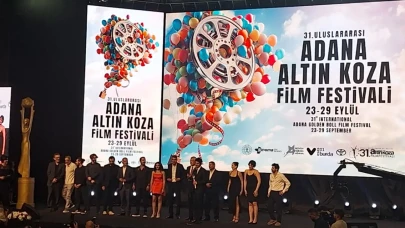 Altın Koza Film Festivali'nde Onur Ödülleri Sahiplerini Buldu Mehmet Aslantuğ ve Meral Orhonsay’a anlamlı ödül