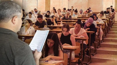 Oturuma küpe, yüzük, piercing ve cüzdanla girilip girilemeyeceği merak konusu oldu  KPSS'de yasaklı eşyalar neler?