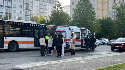Çarptığı yayanın ardından gözyaşı döktü