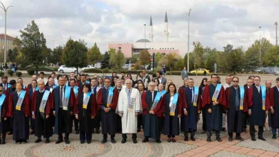 ESOGÜ’de yeni dönemin ilk dersi törenle açıldı: İlk dersin konusu ’Filistin’ oldu
