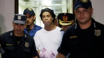 Ronaldinho Neden Hapse Girdi?