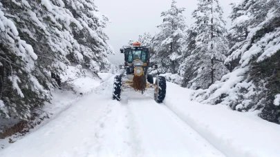 Büyükşehirden Karla Mücadelede Aralıksız Mesai