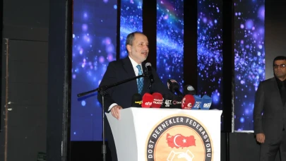 Fatih Erbakan Eskişehir’de Dost Dernekler Federasyonu’nun kahvaltı programına katıldı