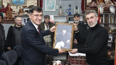 Başkan Eyüp Kahveci Antika Mezatında Sanatseverlerle Buluştu