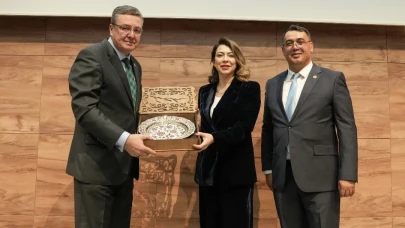 "Ege’nin Enleri" Ödül Töreninde Kütahyalı İsimler Ödülle Döndü