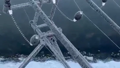 Eskişehirli Kampçıların Oltası Gölette Dondu