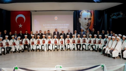 Tavşanlı’da 19 Hafız Belgelerini Aldı