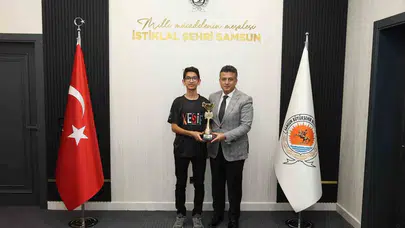 Samsunlu genç yetenek Kerem Yiğit dron yarışlarında zirveye yerleşti