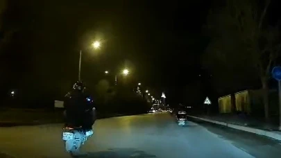 Eskişehir’de Tehlikeli Motosiklet Şovu Kameraya Yansıdı