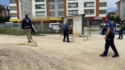 Eskişehir&#8217;de İnşaat Şantiyesinde Güvenlik Görevlilerinin Bıçaklı Kavgası Kanlı Bitti