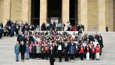 Atatürk Sevgisi Küçük Yaşta Başlar