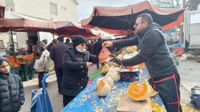 Eskişehir&#8217;de Havanın Isınması Pazarcıların Yüzünü Güldürdü