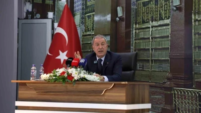 Ak Parti̇ Mi̇lletveki̇li̇ Hulusi̇ Akar: “Tsk Depremi̇n İlk Saati̇nden Beri̇ Sahada, Bunu Bi̇li̇n”