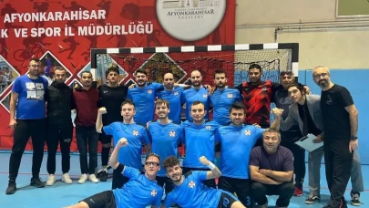 Eski̇şehi̇r Görme Engelli̇ler Spor 100. Yıl Zafer Kupasında Yarı Fi̇nale Yükseldi̇