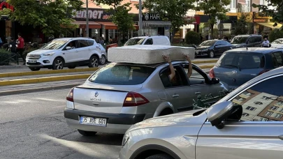 Eskişehir&#8217;de Öğrencilerden İlginç Taşıma Yöntemi