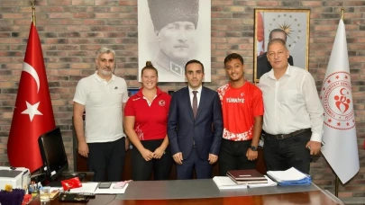 Müdür Ercan Eskişehir&#8217;deki Milli Sporcularla Görüştü