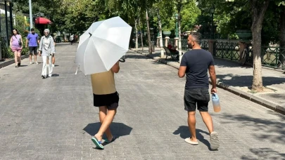 Eskişehir&#8217;de Güneşe Karşı Şemsiye Önlemi Sürüyor