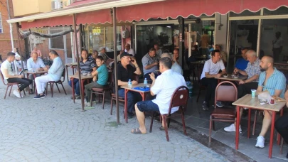 Eskişehir’de Kıraathane Sohbetleri Sürüyor