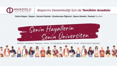 Anadolu Üniversitesi Başarılı Öğrencileri Ödüllendiriyor
