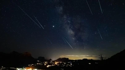 Saniyede 59km Hızla Perseid Meteor Yağmuru Geliyor!