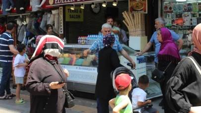 Eskişehir’de Dondurmacı Önünde Tartışma Çıktı!