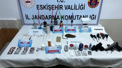 Eskişehir&#8217;de Uyuşturucu Ticareti Yapanlar Yakalandı