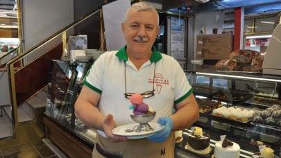 Eskişehir&#8217;de Sıcaklar ile Dondurmacıların İşi Geceye Kaldı