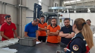 Eskişehir&#8217;de Jandarmadan Kadına Şiddete Yönelik Eğitim