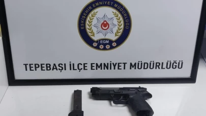 Eskişehir&#8217;de Yapılan Aramada Silah Ele Geçirildi!