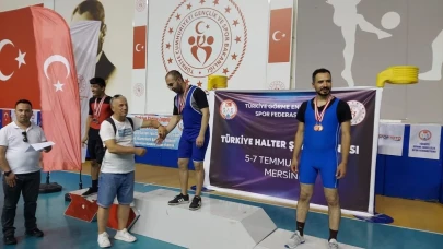 Eskişehir&#8217;in Görme Engelli Sporcuları 4 Madalya ile Döndü