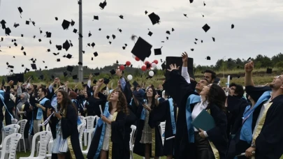 Eskişehir Osmangazi Üniversitesi&#8217;nde Mezuniyet Coşkusu!