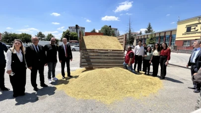 Eskişehir’de Arpanın İlk Mahsulü Rekor Fiyatla Satıldı!